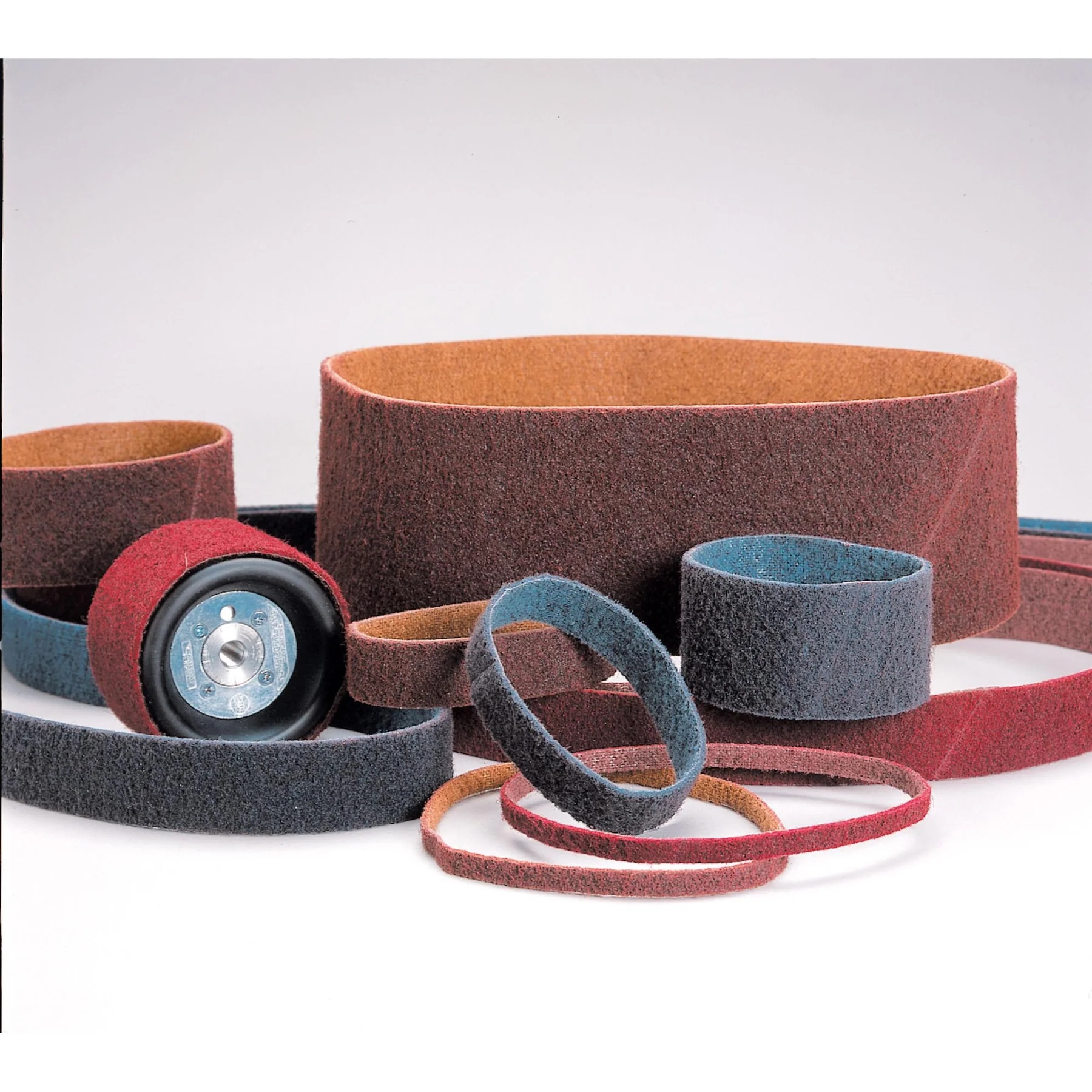 Picture of Standard Abrasives 3/4 X 20.5 Crs SurFace Cond Belt